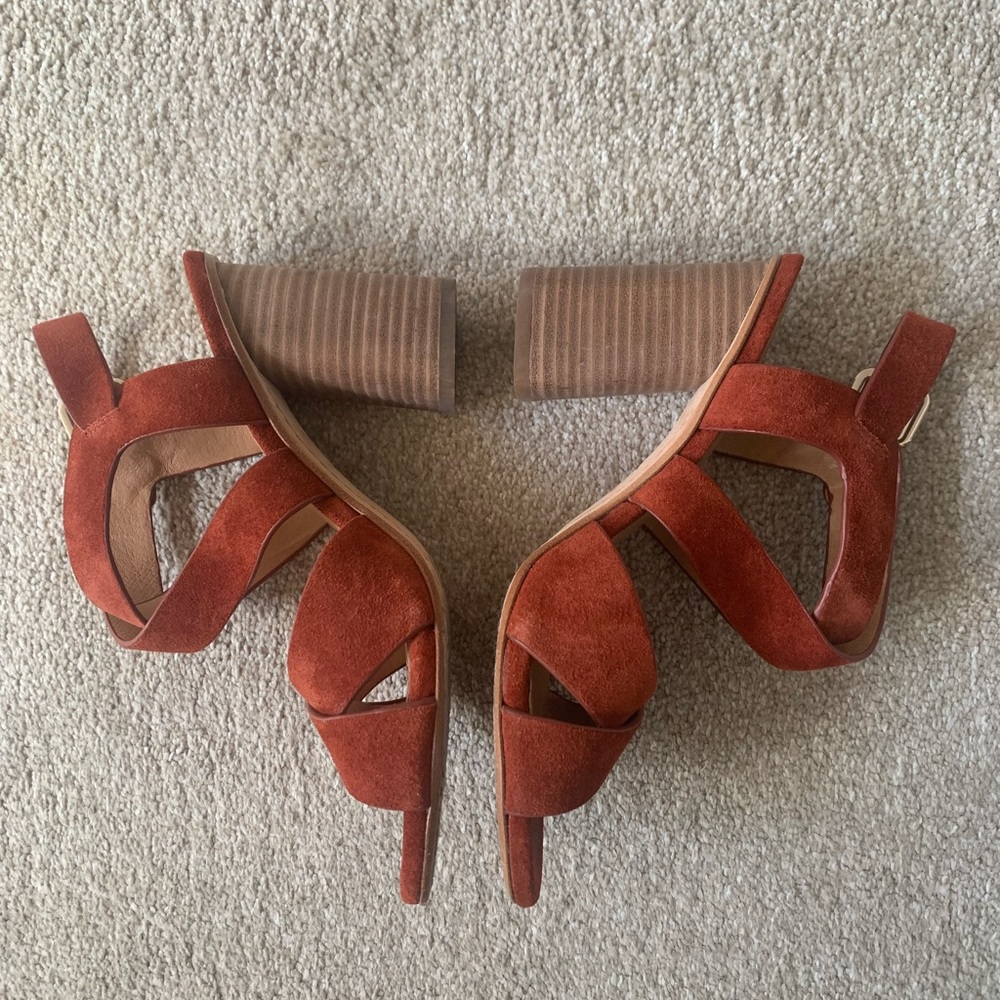 ANTONIO MELANI Rust Heels with Crisscross Straps - Picture 3 of 5